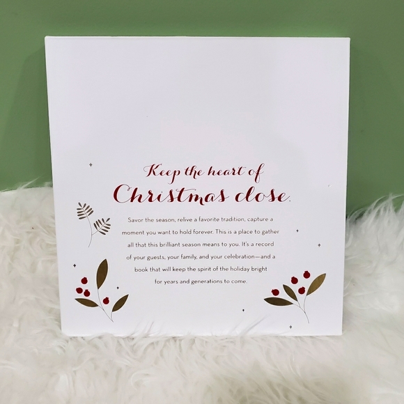 Hallmark Christmas keepsake memory book - Picture 4 of 11